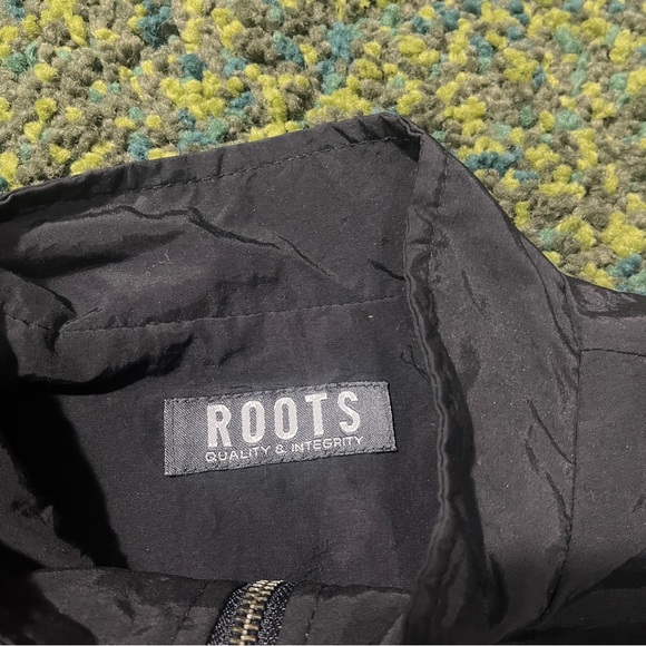 Roots Vintage Reversible Vest (women’s M) - Picture 3 of 7